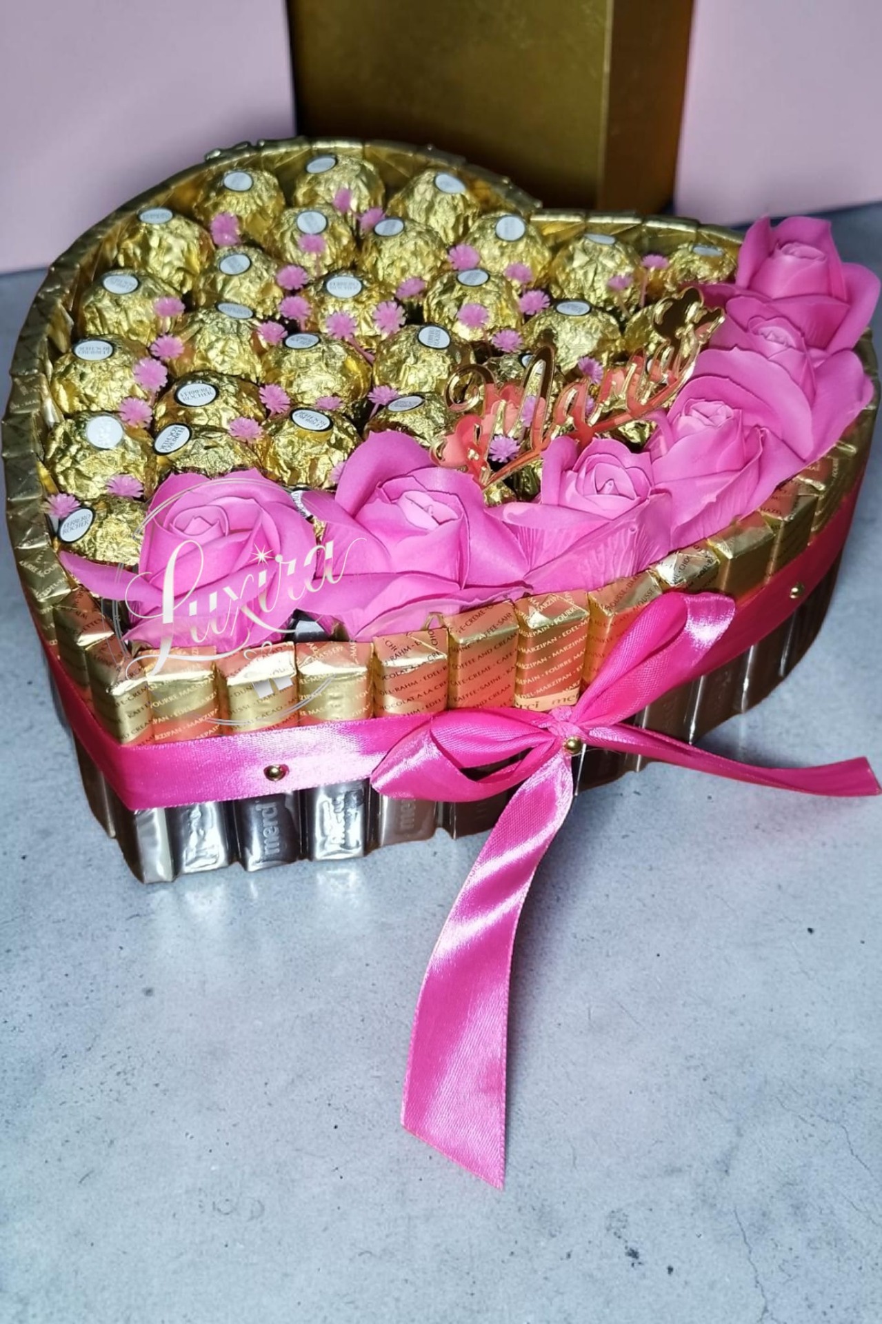 Luxusné Merci srdce Pink Gold s Ferrero Rocher a ružami