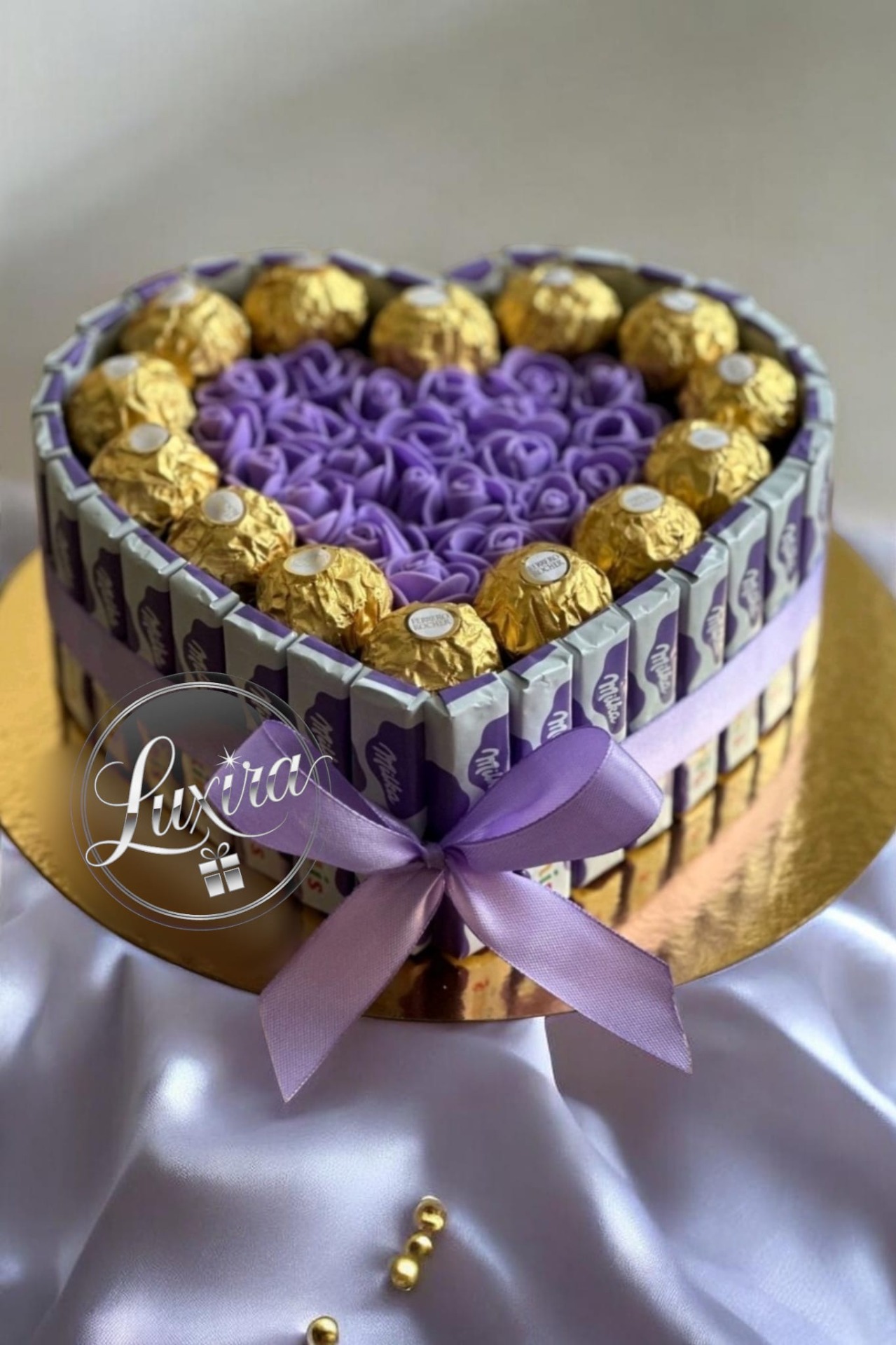 Luxusné Milka srdce Lavender Sweet s Ferrero Rocher a penovými ružami